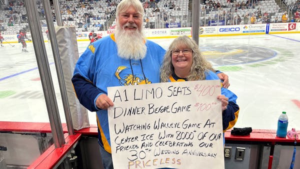 Season ticket holders celebrate 30th anniversary at Opening Night