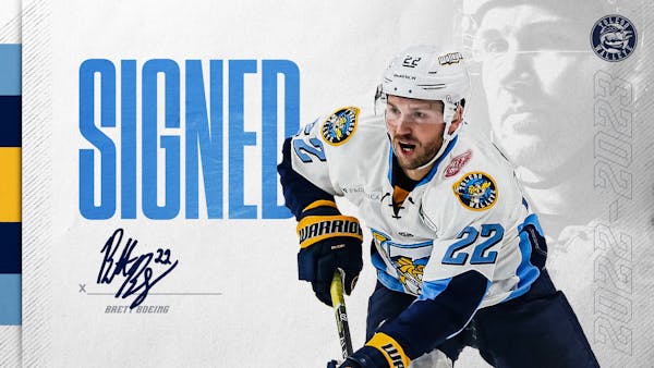 Forward Brett Boeing lands in Toledo for another year