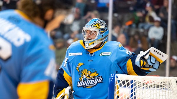 Milosek makes first season appearance in road loss to Kalamazoo