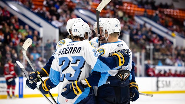 Second period explosion fuels fifth straight Walleye win