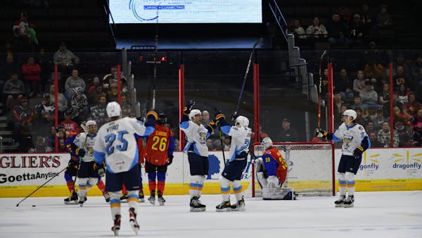 Walleye stun Cyclones in 4-1 road victory