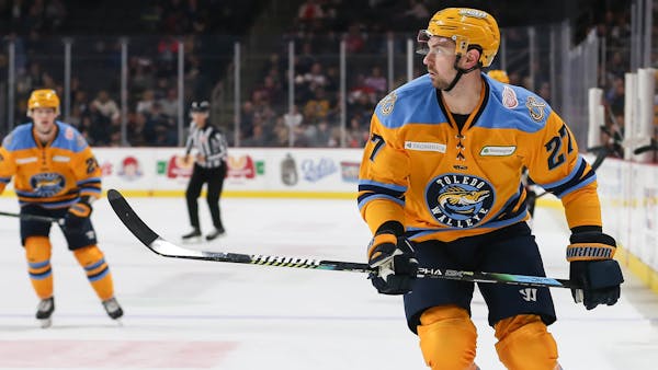 Walleye extend qualifying offers to six players from 2019-20 season