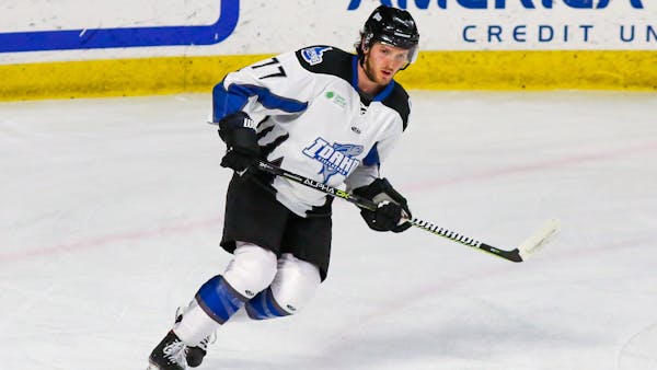 Walleye sign defenseman Michael Prapavessis