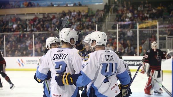 Cox lands impressive pro debut in 17th straight Walleye win
