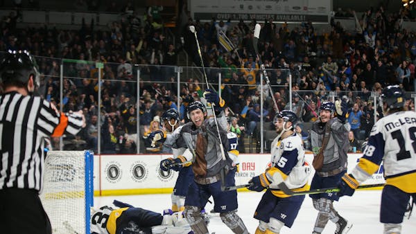 Walleye comeback falls short in shootout loss to Norfolk